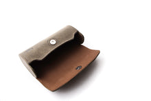 Load image into Gallery viewer, [Boosters]&lt;br&gt;Pueblo Leather Eyeglass Case