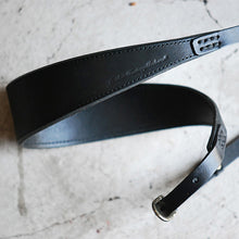 Load image into Gallery viewer, [ROBERU]  &lt;br&gt;Handcrafted Leather &lt;br&gt; Camera Strap