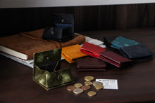 Load image into Gallery viewer, [Boosters]&lt;br&gt;Italian Pueblo Leather Coin Case