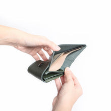 Load image into Gallery viewer, [BEERBELLY] &lt;br&gt;compact wallet HATCH BACK